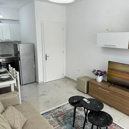 Lejlighed 3 Golem (Tirana)